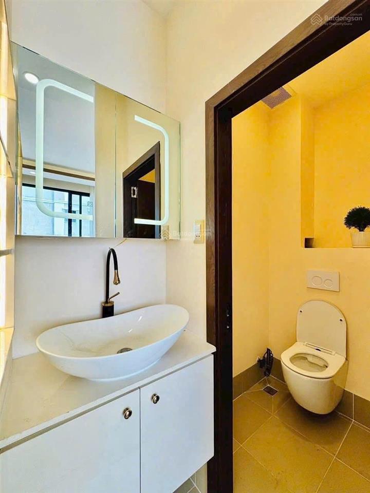 Cần bán nhanh căn nhà ngay đường bắc hải  hoà hưng  70m2  cách cv lê thị riêng 700m