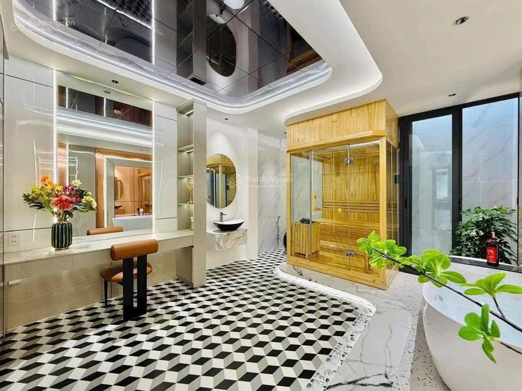 Chính chủ bán gấp căn nhà  nguyễn thiện thuật, quận 3  giá 6,52 tỷ/(5x18m)  thuê 27 triệu/tháng