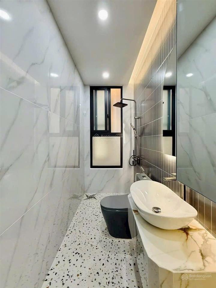 Chính chủ bán gấp căn nhà  nguyễn thiện thuật, quận 3  giá 6,52 tỷ/(5x18m)  thuê 27 triệu/tháng