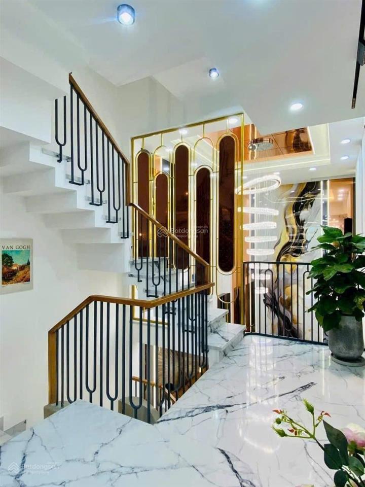 Chính chủ bán gấp căn nhà  nguyễn thiện thuật, quận 3  giá 6,52 tỷ/(5x18m)  thuê 27 triệu/tháng