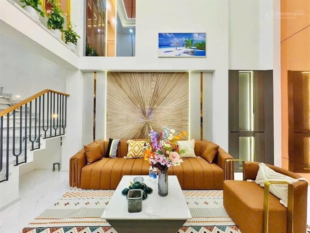 Chính chủ bán gấp căn nhà  nguyễn thiện thuật, quận 3  giá 6,52 tỷ/(5x18m)  thuê 27 triệu/tháng