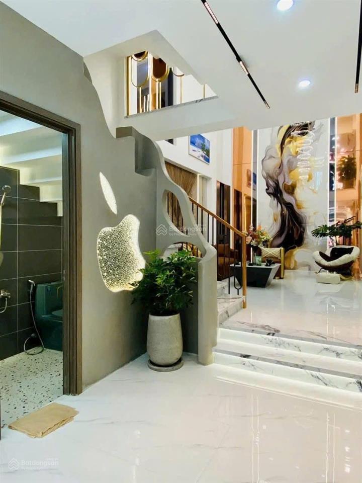 Chính chủ bán gấp căn nhà  nguyễn thiện thuật, quận 3  giá 6,52 tỷ/(5x18m)  thuê 27 triệu/tháng