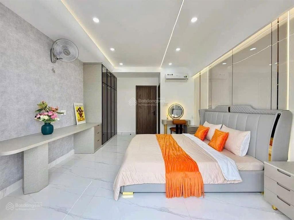 Chính chủ bán gấp căn nhà  nguyễn thiện thuật, quận 3  giá 6,52 tỷ/(5x18m)  thuê 27 triệu/tháng