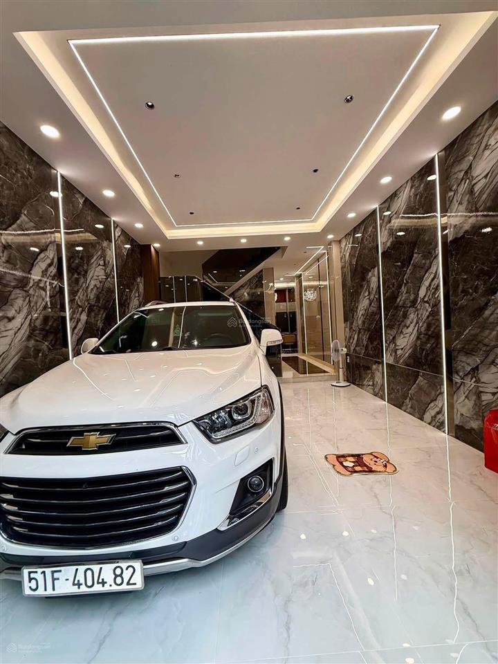 Cần bàn nhà phố có thang máy đường huỳnh văn bánh, phú nhuận  giá 7,12tỷ/67,5m2  thuê 22tr/tháng