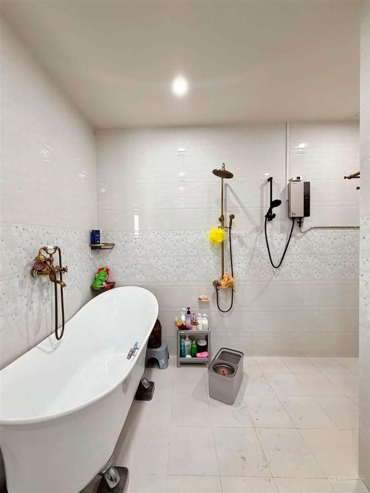 Chính chủ cần bán nhà đường lam sơn  p. gia định  giá 6,69tỷ/142m2  thuê 27tr, gần chợ bà chiểu