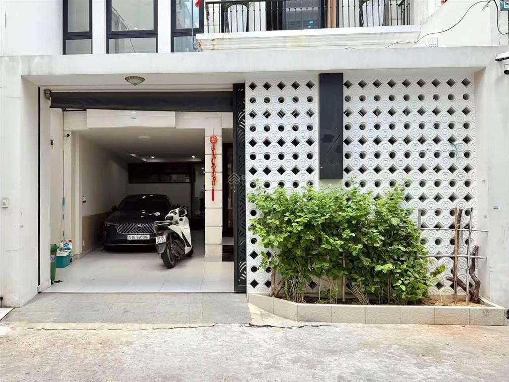 Chính chủ cần bán nhà đường lam sơn  p. gia định  giá 6,69tỷ/142m2  thuê 27tr, gần chợ bà chiểu