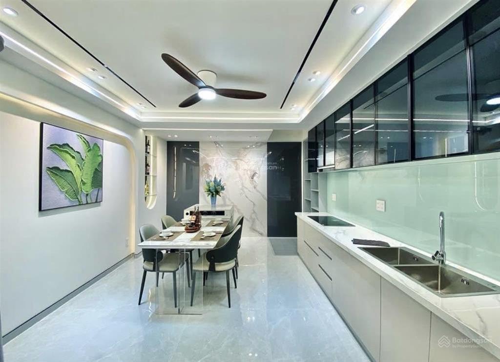 Tôi cần bán gấp căn nhà đường bình lợi  phường 13  quận bình thạnh  giá 5,54tỷ/75m2  thuê 24tr