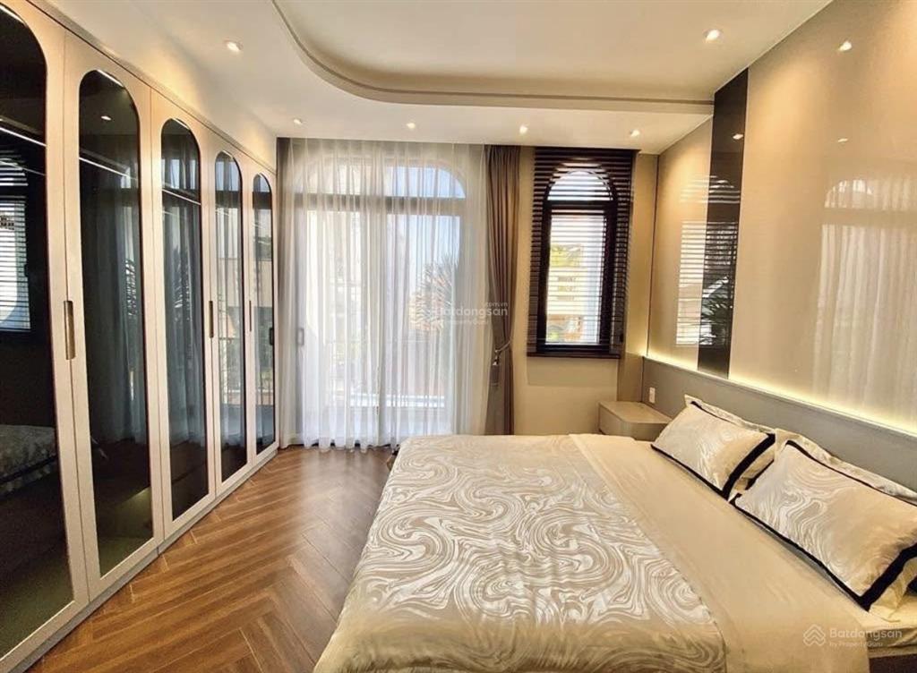Tôi cần bán gấp căn nhà đường bình lợi  phường 13  quận bình thạnh  giá 5,54tỷ/75m2  thuê 24tr