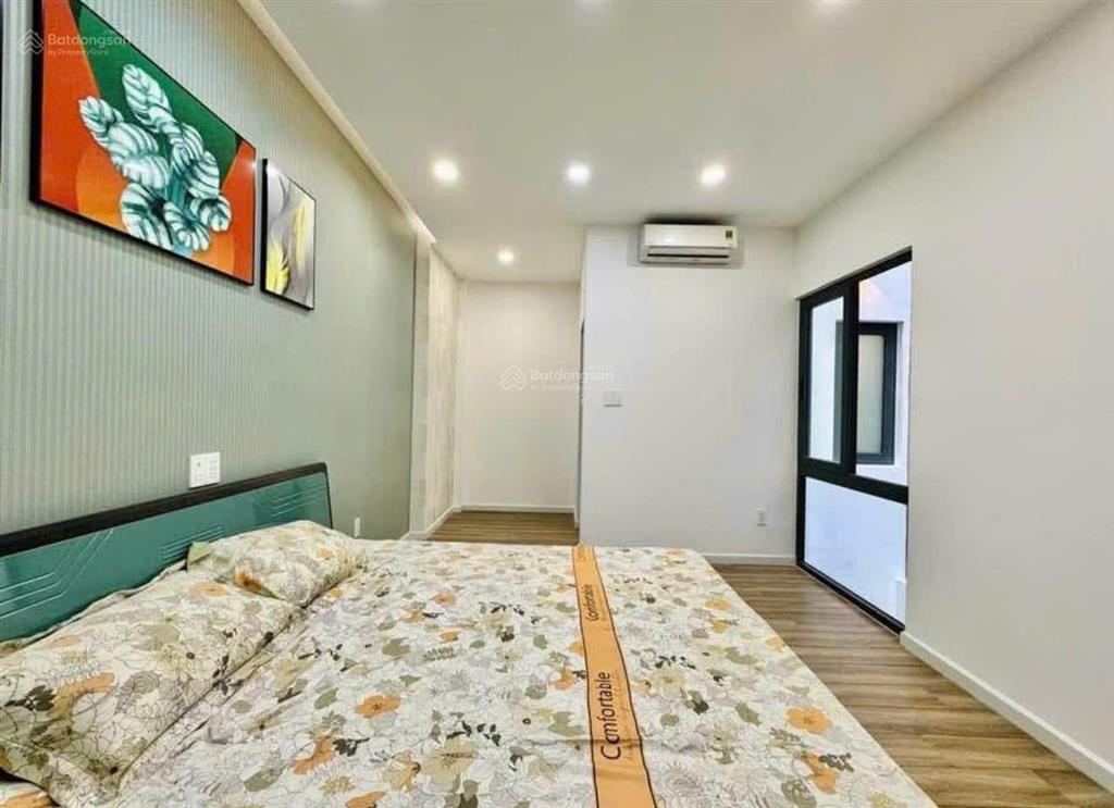 Bán nhanh căn nhà có thang máy đường lý thái tổ, quận 10  giá 6,26tỷ/73,8m2  thuê 25 triệu/tháng