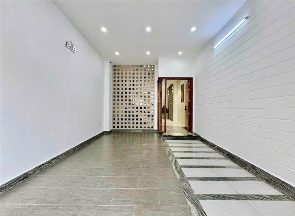 Bán nhanh căn nhà có thang máy đường lý thái tổ, quận 10  giá 6,26tỷ/73,8m2  thuê 25 triệu/tháng