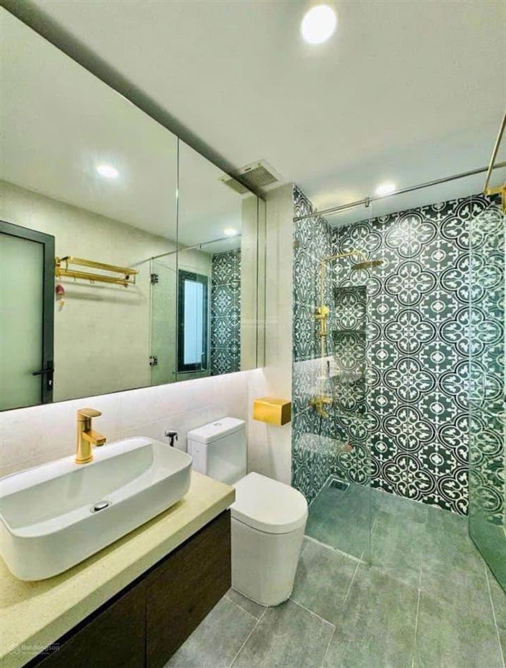 Bán nhanh căn nhà có thang máy đường lý thái tổ, quận 10  giá 6,26tỷ/73,8m2  thuê 25 triệu/tháng
