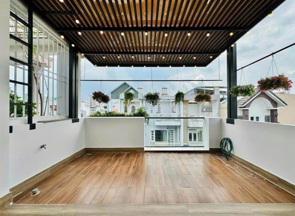 Bán nhanh căn nhà có thang máy đường lý thái tổ, quận 10  giá 6,26tỷ/73,8m2  thuê 25 triệu/tháng