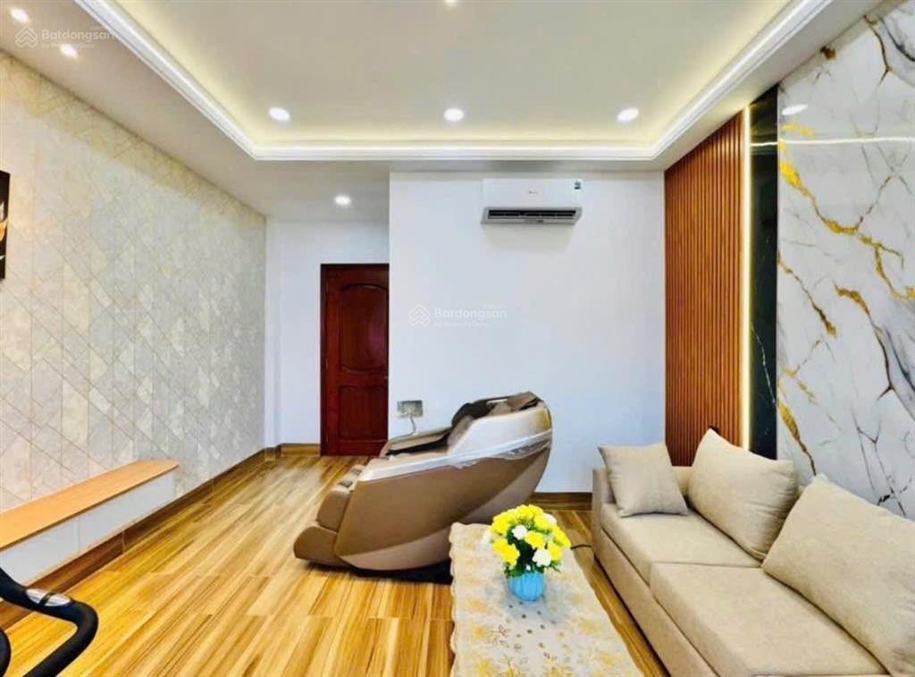 Hiếm có còn 1 căn giá tốt  đường trần quốc toản, quận 3  dt 63,35m2  thuê 26tr/tháng