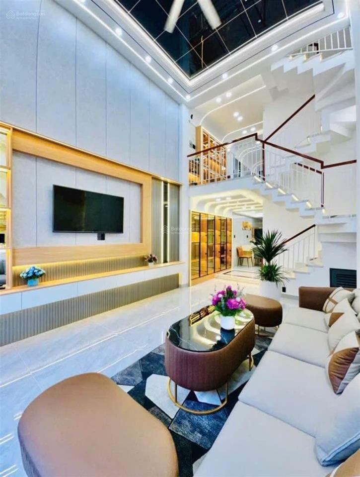 Hiếm có còn 1 căn giá tốt  đường trần quốc toản, quận 3  dt 63,35m2  thuê 26tr/tháng