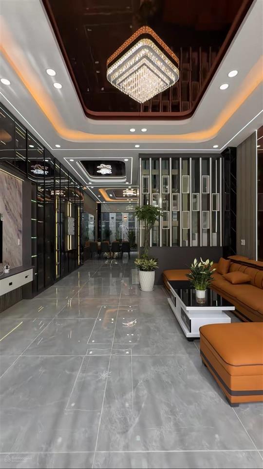 Một căn siêu phẩm duy nhất hồ bá kiện, p.15, quận 10. giá chỉ 5,09 tỷ/ dt lớn 115m2 nhà hxh 3 lâu