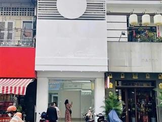 Bán nhà mặt tiền ngay trung tâm quận 1  mặt tiền nguyễn hữu cầu. giá 4,15 tỷ/72m2. đang có hđ 37tr
