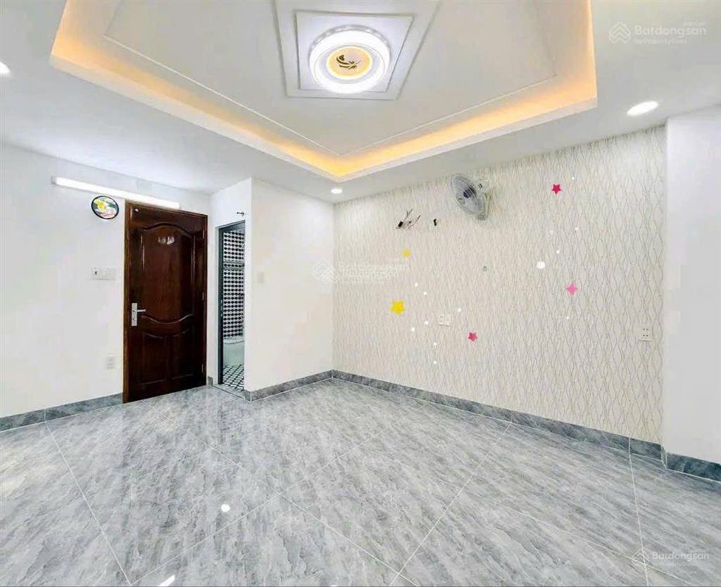 Siêu phẩm ô tô ngủ trong nhà đường trần tuấn khải, quận 5. giá 5,05 tỷ. đang cho thuê 29 triệu/th