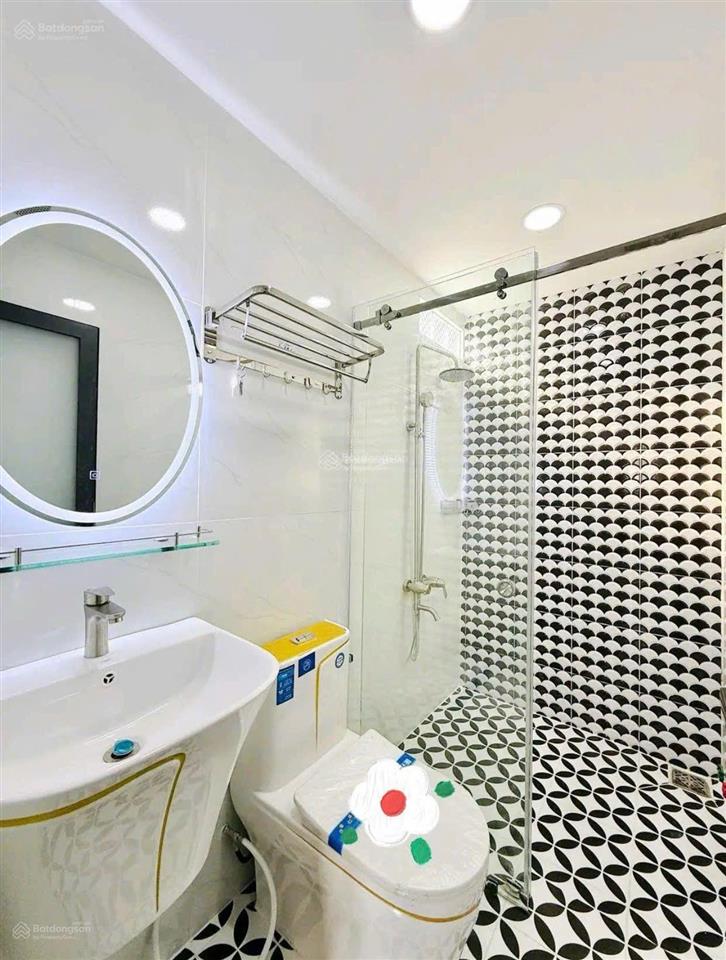 Siêu phẩm ô tô ngủ trong nhà đường trần tuấn khải, quận 5. giá 5,05 tỷ. đang cho thuê 29 triệu/th