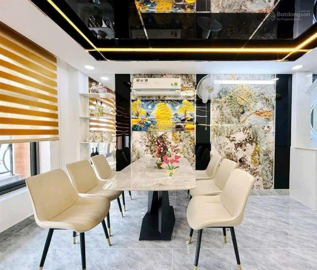 Siêu phẩm ô tô ngủ trong nhà đường trần tuấn khải, quận 5. giá 5,05 tỷ. đang cho thuê 29 triệu/th