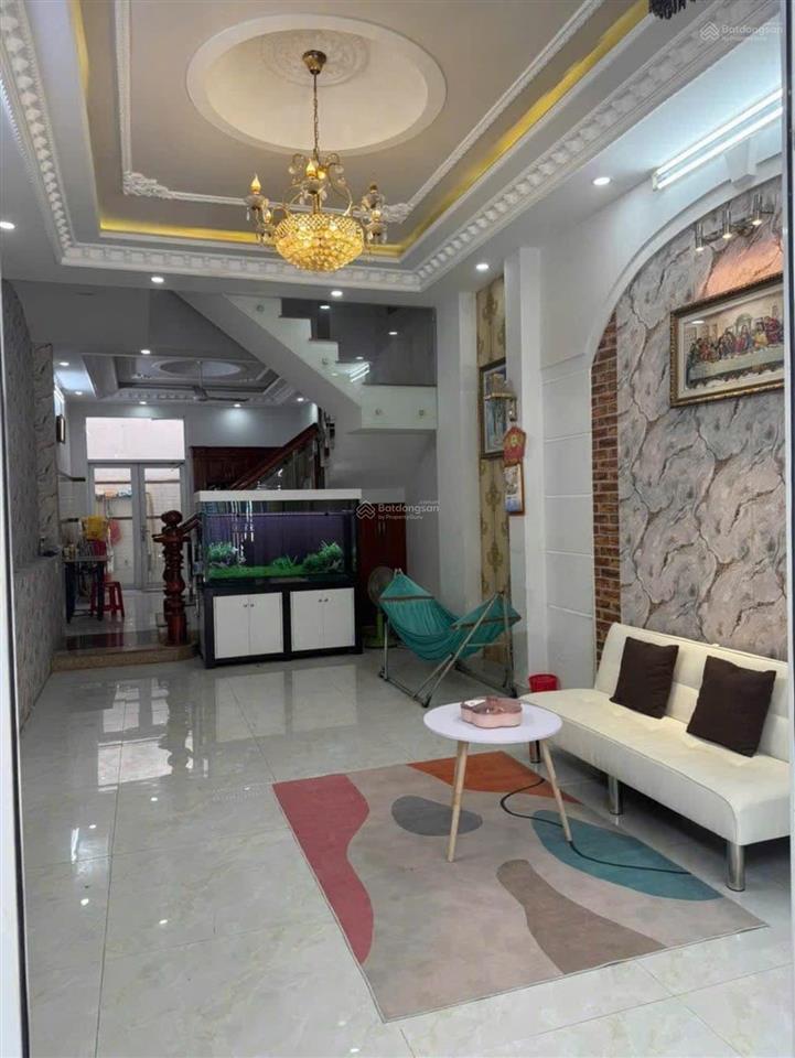 Siêu phẩm nhà giá tốt nằm trên mtd hưng phú,quận 8.giá5tỷ7/5mx14.2m.sổ hồng chính chủ