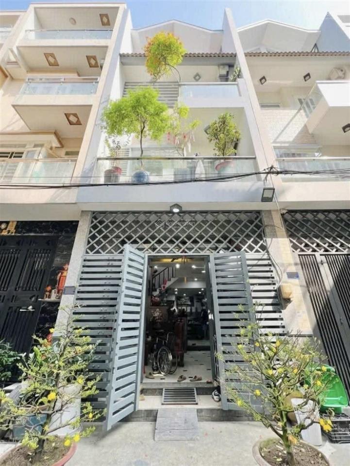 Nhà gần trường đại học sư phạm an dương vương,p2,quận 5.giá 6tỷ750. dt5mx14.5m.sổ hoàn công.