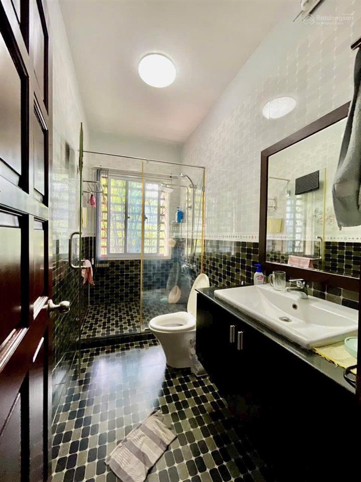 Bán gấp nhà phố view sông bình lợi, bình thạnh  6x22m hầm 4 lầu đường 12m  giá 16.5 tỷ