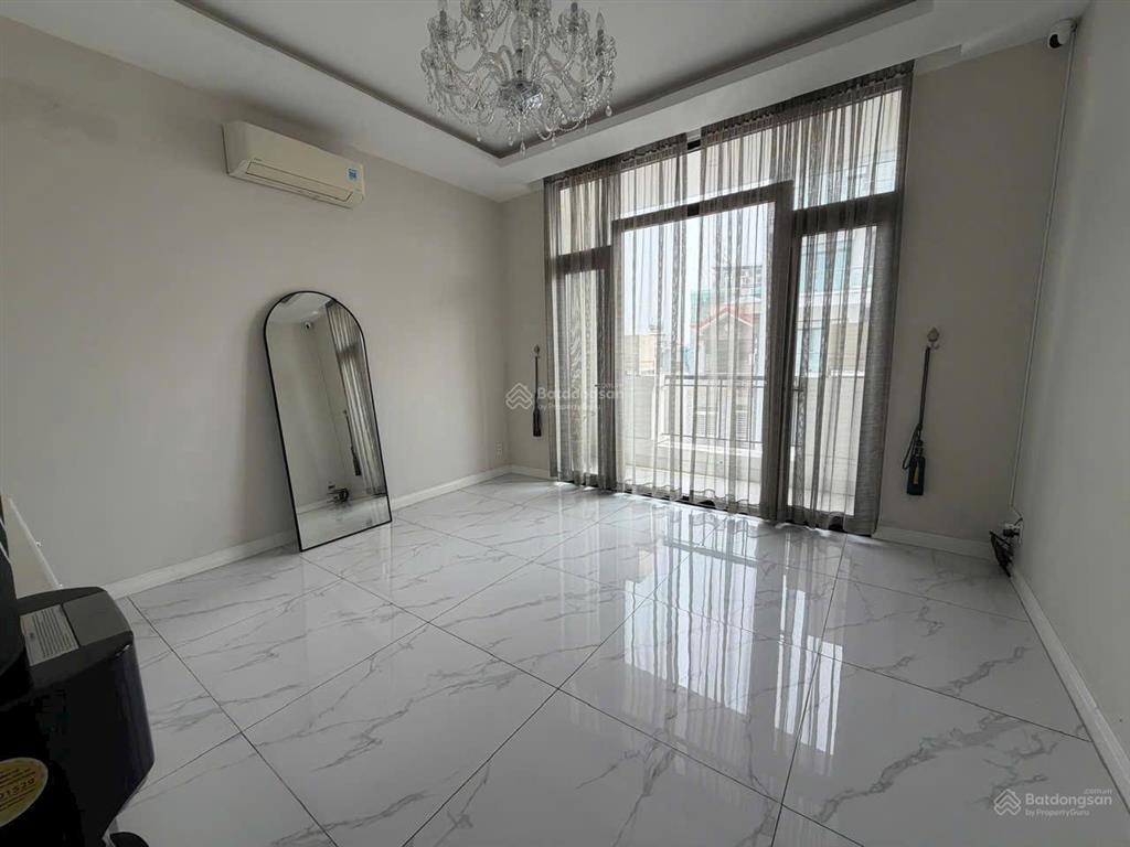 Bán nhà mặt tiền võ oanh, p.25 bình thạnh 4x17m, 4 tầng giá giảm 4,6 tỷ còn 19,9 tỷ  gần hutech