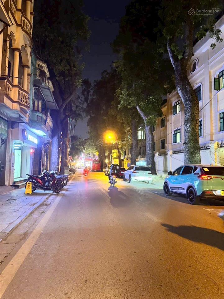 Mặt ngõoto vào nhàmặt tiền rộngsát phố2 thoángkhai thác văn phòng đỉnh caolý nam đế dt