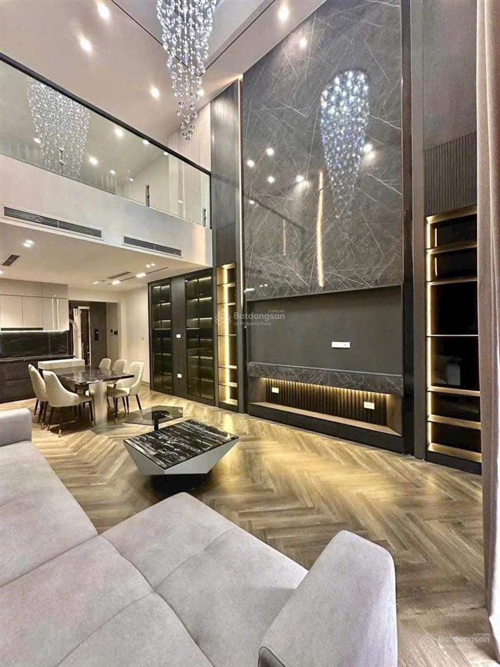 Nhà đẹpgara otophân lô thang máynở hậuviu bể bơisân pickleballnội thất sang trọnghồng tiến