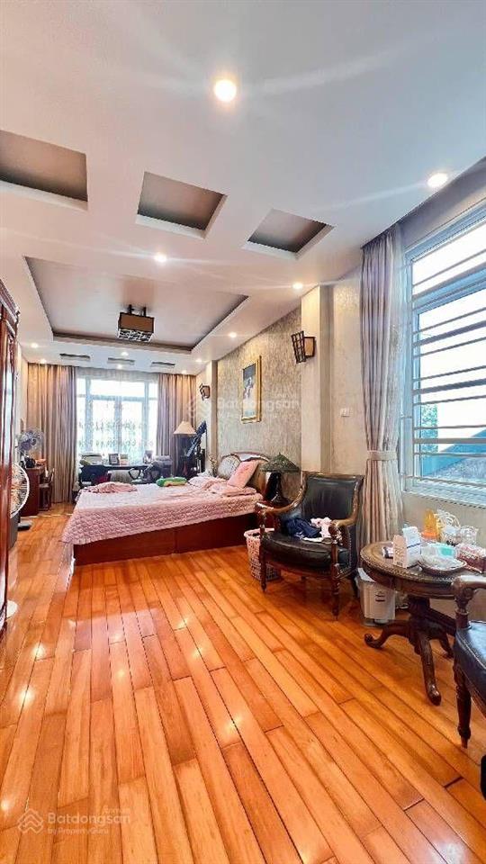 Mặt phố cổ ba đìnhvỉa hèlô góc 2 thoángkinh doanh đỉnh caogần hồ tâylăng bác dt 35mx6 tầ