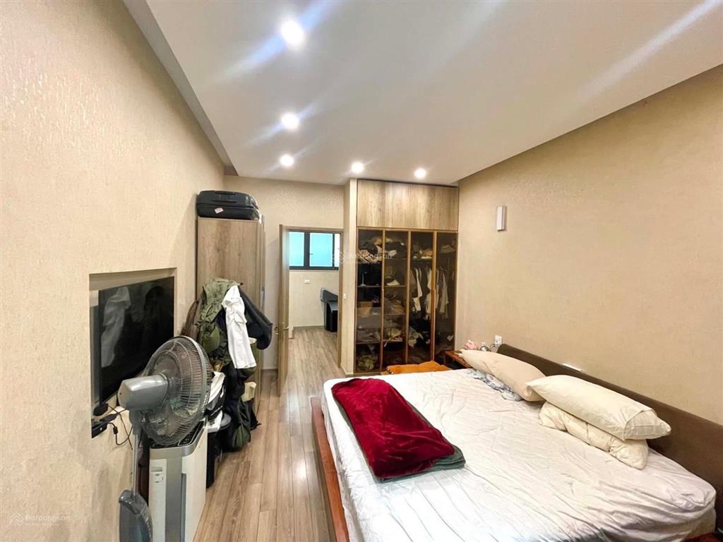 Nhỉnh 9,xtỷ  sở hữu 64m2  cơ hội đầu tư homestay hái ra tiền  gần hồ hoàn kiếm  vincom view đẹp