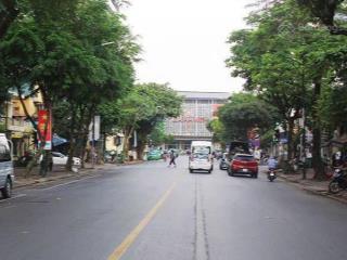 Phố vipdân xâynhà đẹpmặt ngõkinh doanhan cưhiệu suất cho thuê caohoàn kiếm
dt 40m