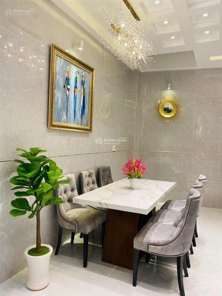 Chủ kẹt tiền cần bán nhà đường tạ quang bửu, quận 8. giá 2 tỷ 950 triệu/60,75m². sổ sẵn
