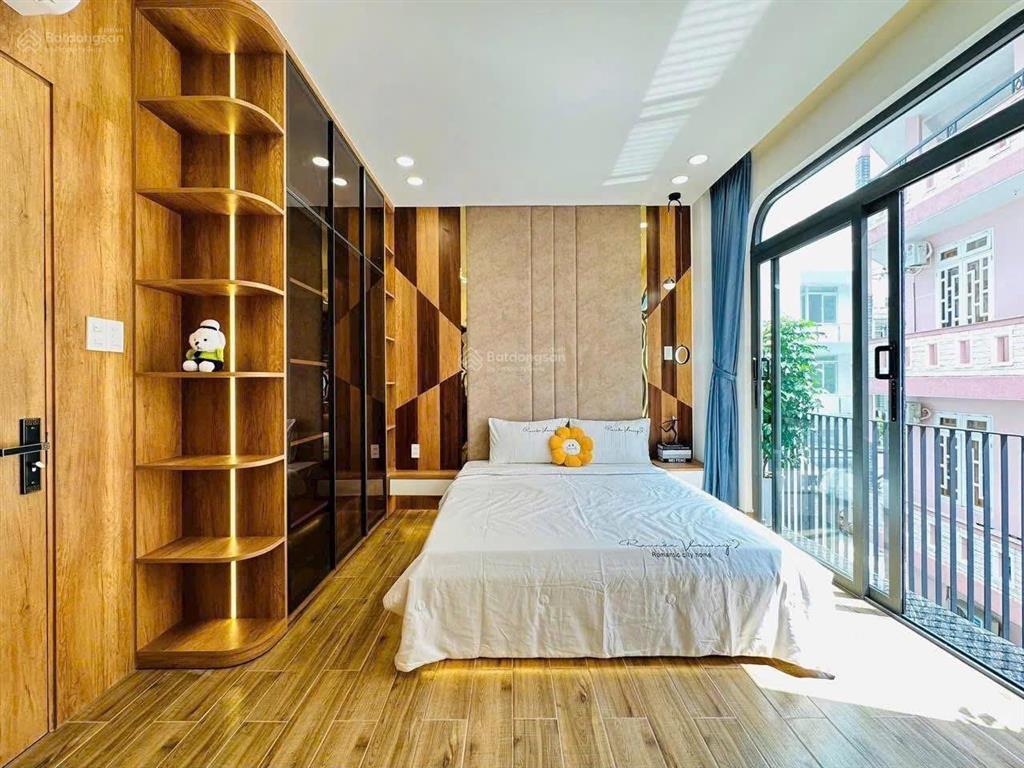 Sở hữu ngay nhà trên nguyễn văn thủ,p.sài gòn,quận 1.giá 6tỷ750/72,85.sổ sẵn