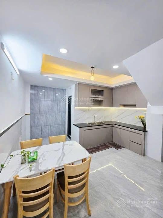 Định cư nước ngoài chính chủ cần bán nhà gần mt trên đường đinh bộ lĩnh,p12,bình thạnh.giá 3tỷ950.