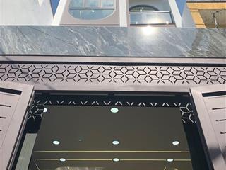 Bán nhà trên đường đặng dung, p. tân định, quận 1. sổ hồng riêng