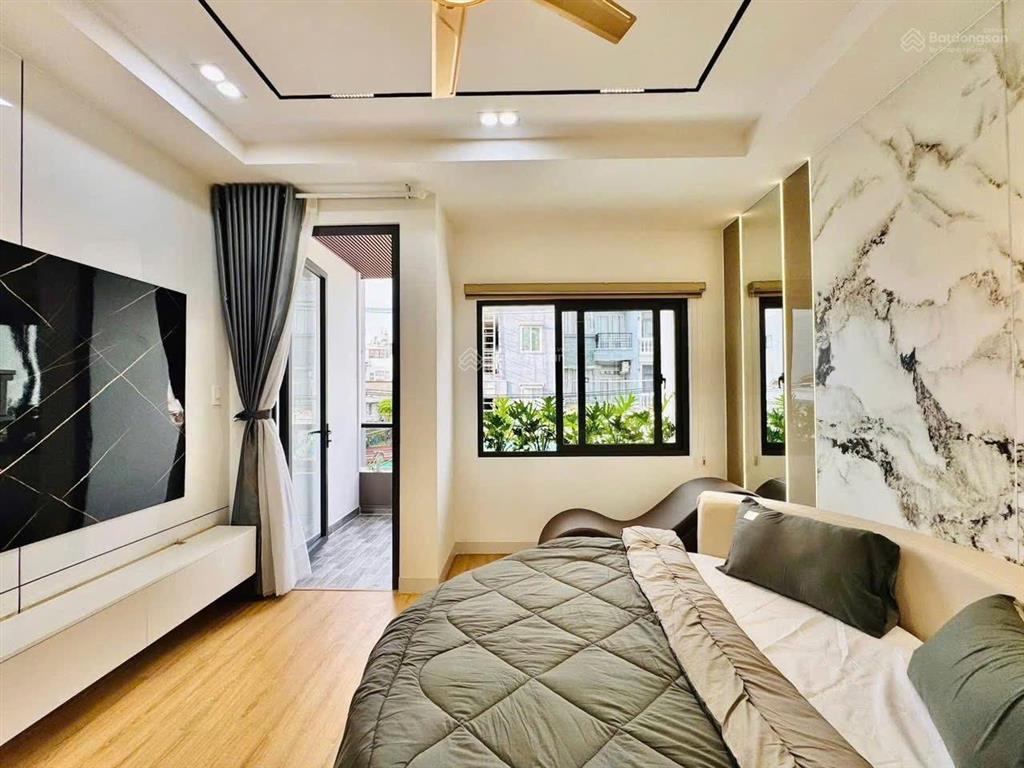 Bán nhà gần mặt tiền trên đường đỗ tấn phong, phú nhuận. 72m2. sổ sẵn