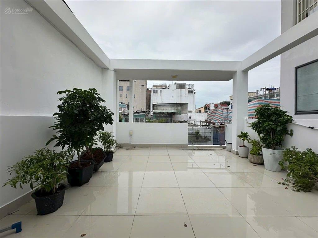 Cần tìm chủ mới bán nhanh nhà trên đường cách mạng tháng 8, p4, quận 3.giá 6tỷ520/80,6m2. sổ sẵn