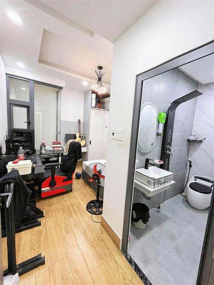 Chính chủ chịu lỗ bán nhà đường mai văn vĩnh, p. tân quy, quận 7. giá 5tỷ650/62,1m2. sổ hồng riêng