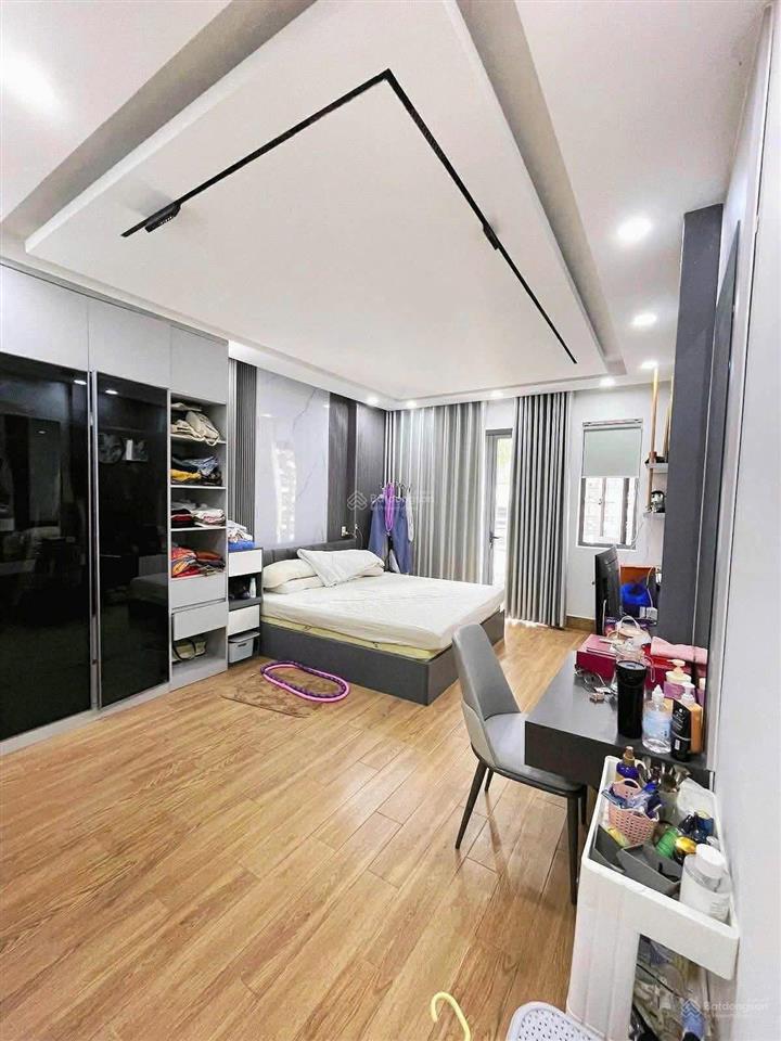 Chính chủ chịu lỗ bán nhà đường mai văn vĩnh, p. tân quy, quận 7. giá 5tỷ650/62,1m2. sổ hồng riêng
