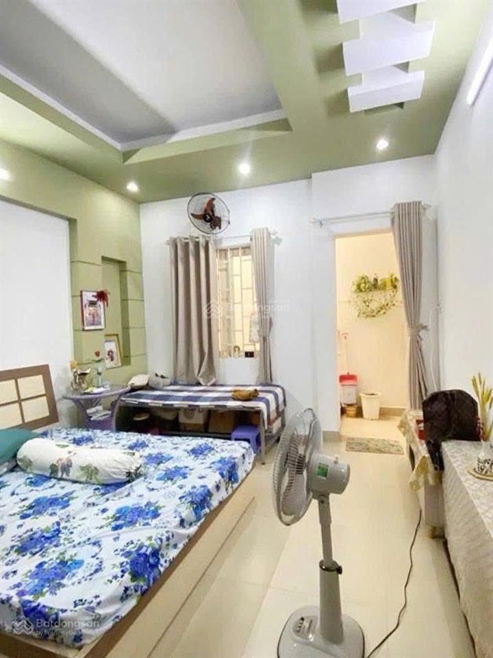 Bán nhà ngay vị trí sầm uất trên đường nhật tảo, p7, quận 10. giá 6 tỷ 550/65m2 sở hữu ngay. shr