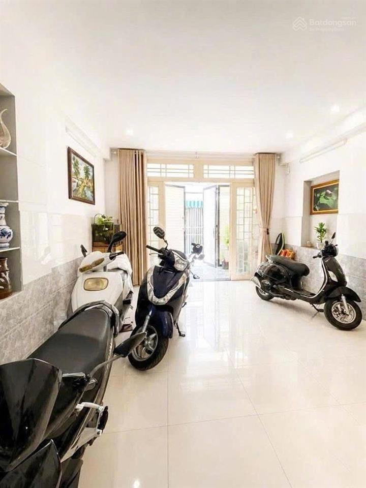 Bán nhà ngay vị trí sầm uất trên đường nhật tảo, p7, quận 10. giá 6 tỷ 550/65m2 sở hữu ngay. shr