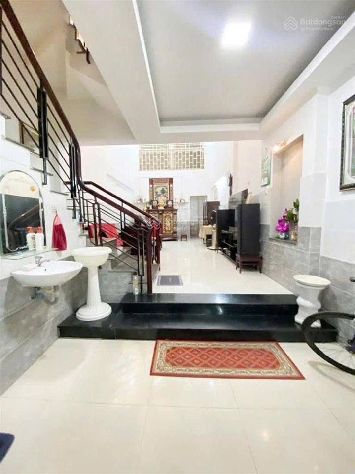 Bán nhà ngay vị trí sầm uất trên đường nhật tảo, p7, quận 10. giá 6 tỷ 550/65m2 sở hữu ngay. shr
