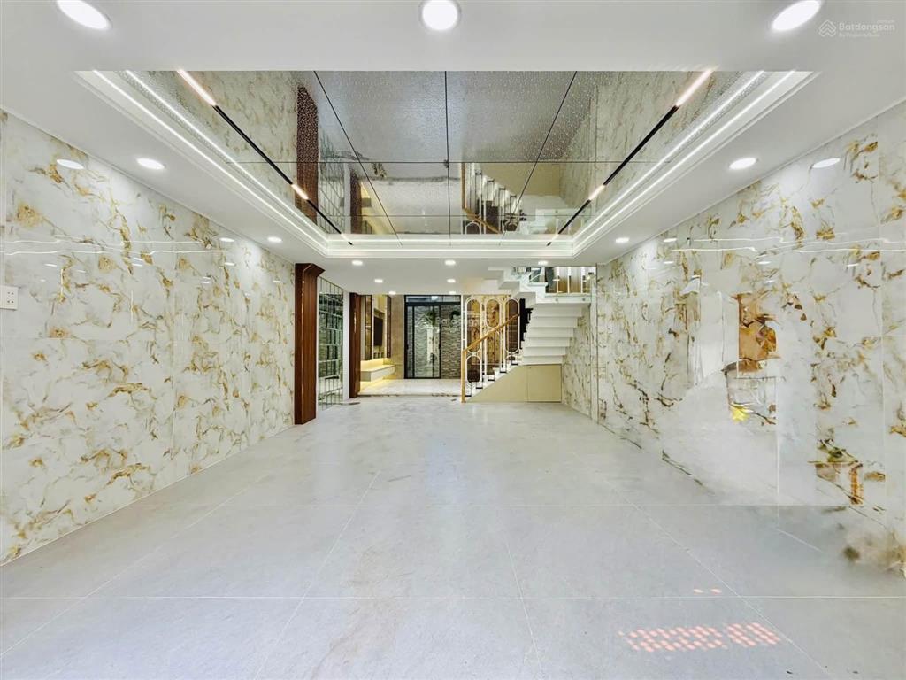 Chính chủ kẹt vốn cần bán nhà hoàng hoa thám, p13, tân bình. 71,3m2. sổ sẵn