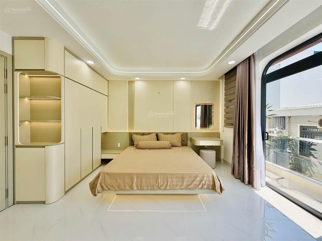 Chính chủ kẹt vốn cần bán nhà hoàng hoa thám, p13, tân bình. 71,3m2. sổ sẵn
