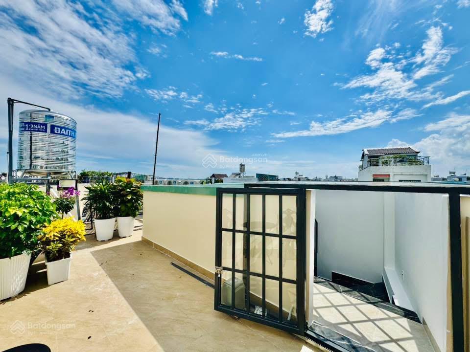 Tôi chủ nhà cần tiền kinh doanh bán nhà trên đường nhiêu tứ,p7,q.phú nhuận.giá 6tỷ670/62,35m2. shr