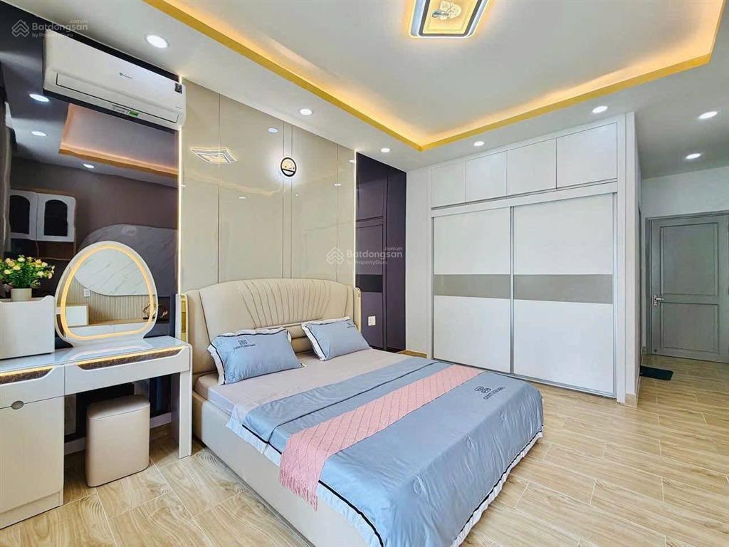 Bán nhà hẻm ôtô sở hữu ngay căn nhà lê thánh tôn, p.bến thành,quận 1.giá 7tỷ550/70,5m.sổ hồng riêng