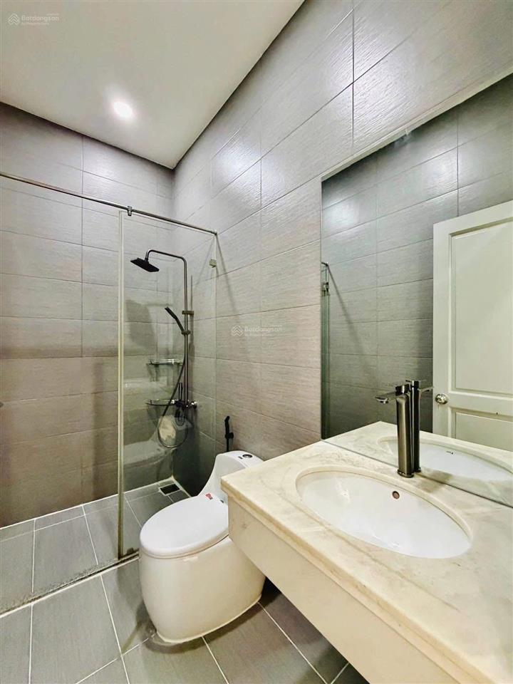 Bán nhà hẻm ôtô sở hữu ngay căn nhà lê thánh tôn, p.bến thành,quận 1.giá 7tỷ550/70,5m.sổ hồng riêng