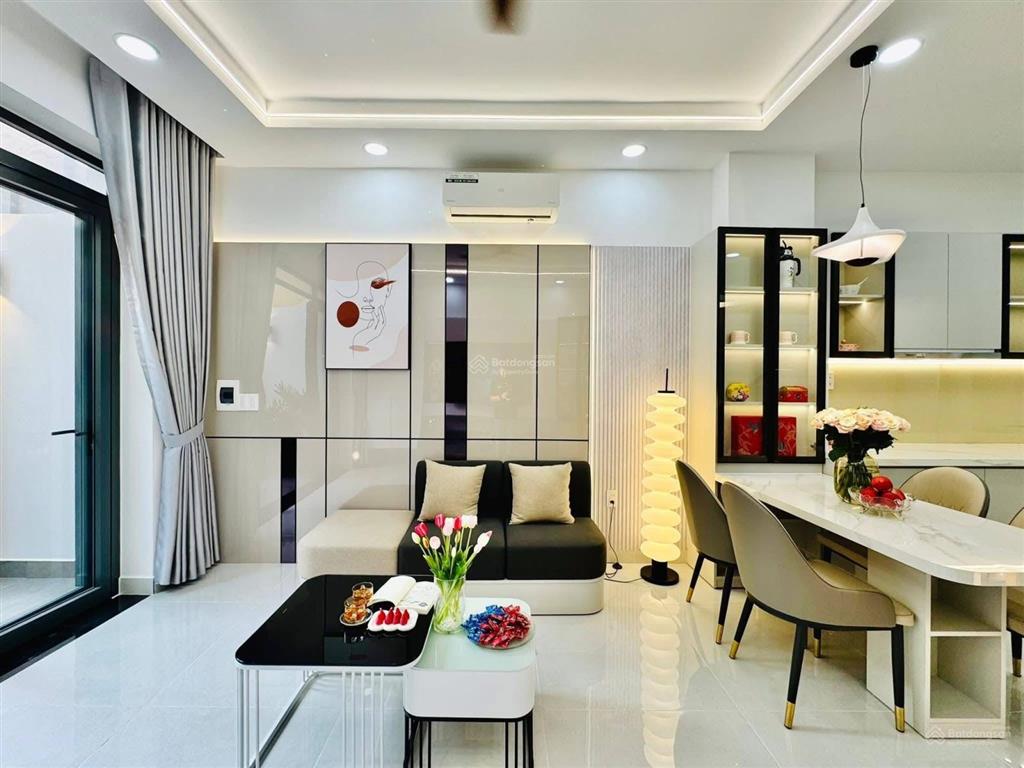 Chịu lỗ cô 5 bán nhà trên đường võ thị sáu, quận 3.giá 6tỷ950/64,4m2. sổ sẵn