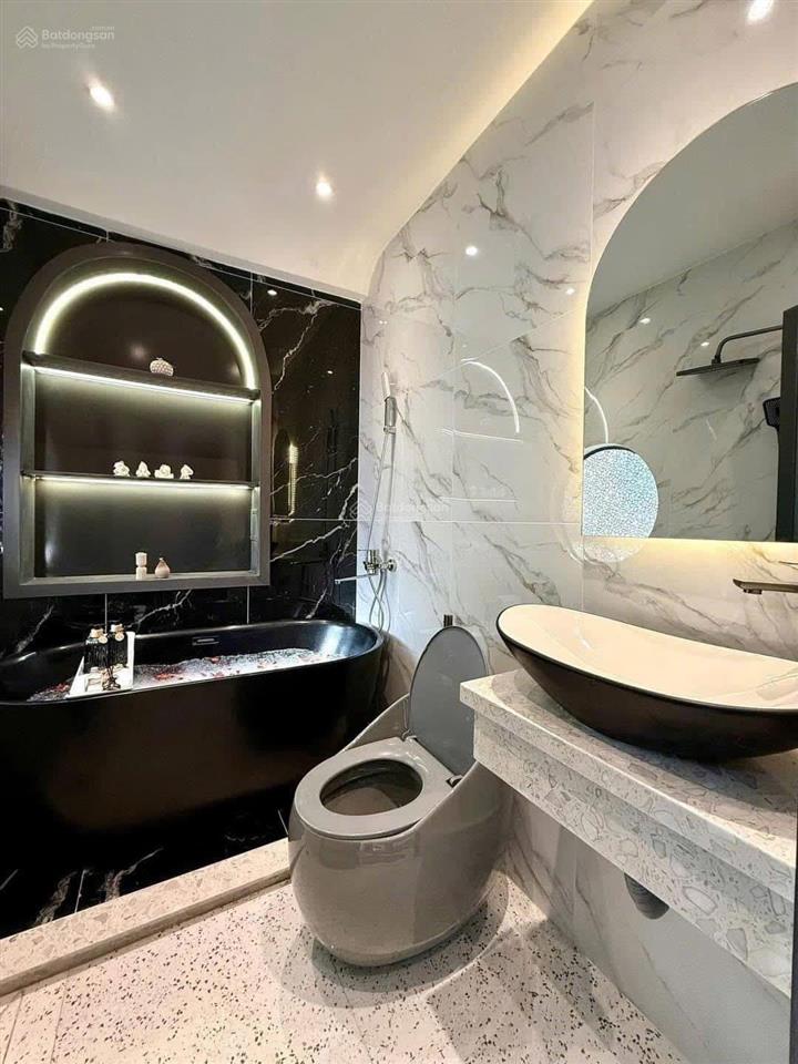 Bán nhà có hộp đồng cho thuê 29triệu/tháng, nguyễn gia trí, p25, bình thạnh. 75,3m2. shr
